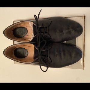 Frye Oxford size 8